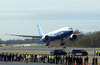 777 200LR takeoff lg